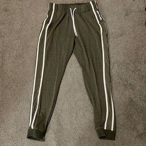 Nikki Blackketter x GymShark Olive Joggers size small